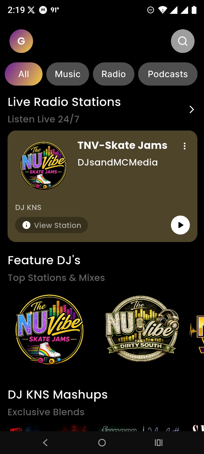 DJsandMCMedia app home screen with live radio and featured DJs